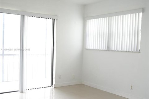 Touwnhouse à vendre à Davie, Floride: 3 chambres, 134.71 m2 № 1961019 - photo 23