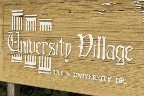 Touwnhouse à vendre à Davie, Floride: 3 chambres, 134.71 m2 № 1961019 - photo 1