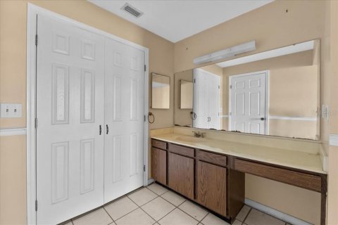 House in Winter Haven, Florida 2 bedrooms, 104.79 sq.m. № 1684645 - photo 9