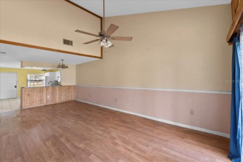 House in Winter Haven, Florida 2 bedrooms, 104.79 sq.m. № 1684645 - photo 6