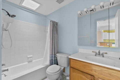 House in Winter Haven, Florida 2 bedrooms, 104.79 sq.m. № 1684645 - photo 14