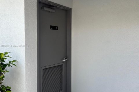 Condo in Plantation, Florida, 3 bedrooms  № 1847764 - photo 5