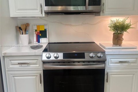Condo in Plantation, Florida, 3 bedrooms  № 1847764 - photo 28