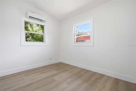 Casa en alquiler en Saint Petersburg, Florida, 2 dormitorios, 67.45 m2 № 2094703 - foto 13