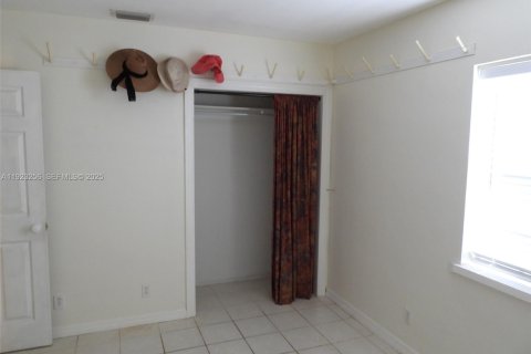 Casa en venta en Fort Lauderdale, Florida, 2 dormitorios, 99.13 m2 № 1976623 - foto 13