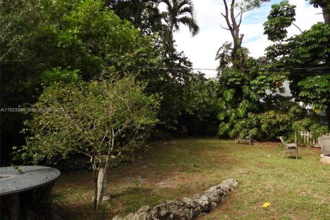 Casa en venta en Fort Lauderdale, Florida, 2 dormitorios, 99.13 m2 № 1976623 - foto 19