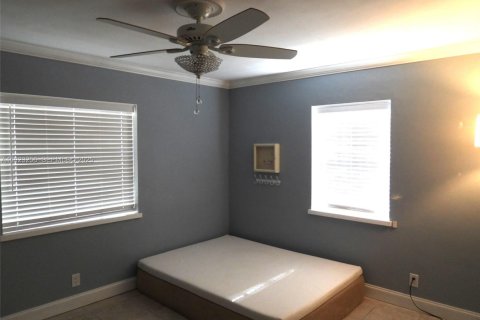 Casa en venta en Fort Lauderdale, Florida, 2 dormitorios, 99.13 m2 № 1976623 - foto 11