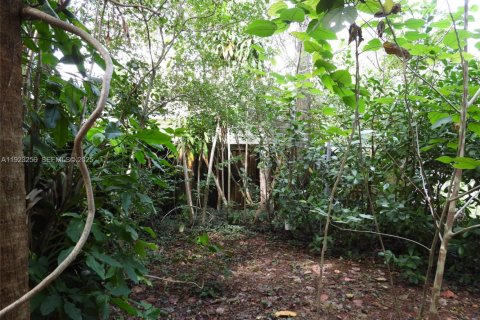 Casa en venta en Fort Lauderdale, Florida, 2 dormitorios, 99.13 m2 № 1976623 - foto 16