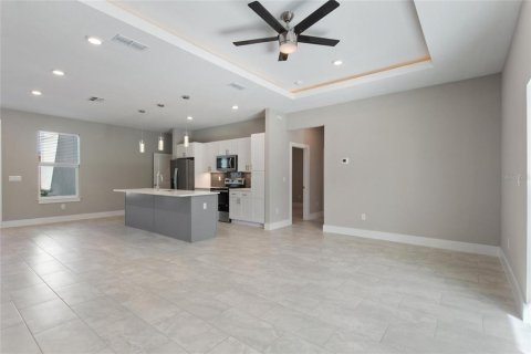 Casa en alquiler en North Port, Florida, 4 dormitorios, 159.51 m2 № 1884830 - foto 12