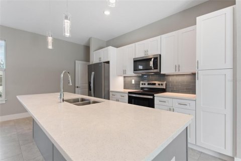 Casa en alquiler en North Port, Florida, 4 dormitorios, 159.51 m2 № 1884830 - foto 14