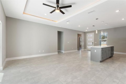 Casa en alquiler en North Port, Florida, 4 dormitorios, 159.51 m2 № 1884830 - foto 11