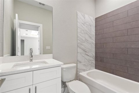 Casa en alquiler en North Port, Florida, 4 dormitorios, 159.51 m2 № 1884830 - foto 19