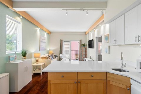 Condominio en venta en Palm Coast, Florida, 1 dormitorio, 62.24 m2 № 2097664 - foto 3