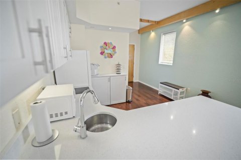 Condominio en venta en Palm Coast, Florida, 1 dormitorio, 62.24 m2 № 2097664 - foto 20