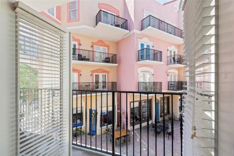 Condominio en venta en Palm Coast, Florida, 1 dormitorio, 62.24 m2 № 2097664 - foto 27