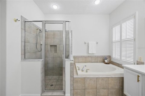 House in Tampa, Florida 4 bedrooms, 253.53 sq.m. № 1719562 - photo 21