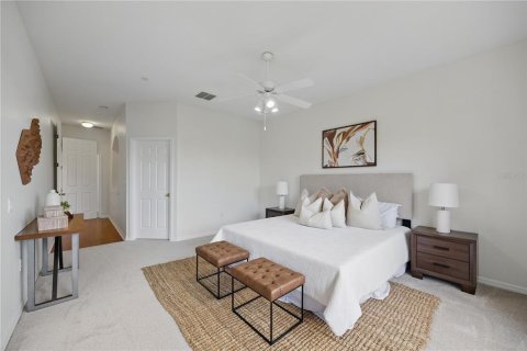 House in Tampa, Florida 4 bedrooms, 253.53 sq.m. № 1719562 - photo 18