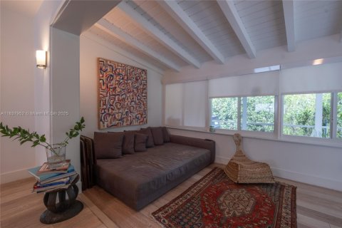 Villa ou maison à vendre à Miami Beach, Floride: 3 chambres, 137.68 m2 № 1888940 - photo 7