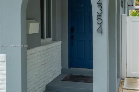 Villa ou maison à vendre à Miami Beach, Floride: 3 chambres, 137.68 m2 № 1888940 - photo 3