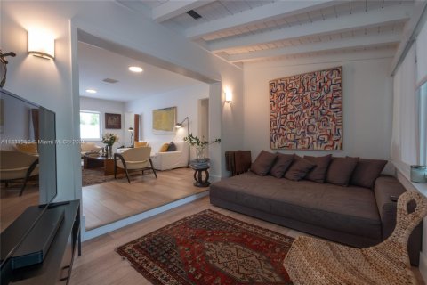 Villa ou maison à vendre à Miami Beach, Floride: 3 chambres, 137.68 m2 № 1888940 - photo 6