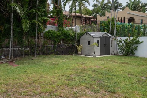 Villa ou maison à vendre à Miami Beach, Floride: 3 chambres, 137.68 m2 № 1888940 - photo 21