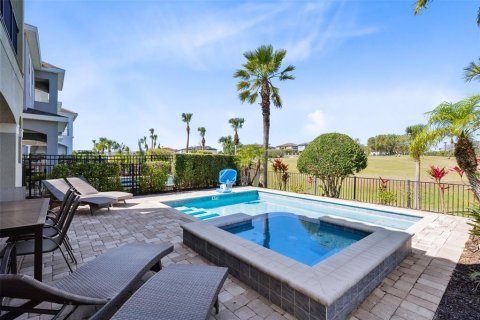 House in Four Corners, Florida 6 bedrooms, 297.57 sq.m. № 1518956 - photo 18