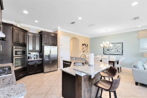 House in Four Corners, Florida 6 bedrooms, 297.57 sq.m. № 1518956 - photo 13