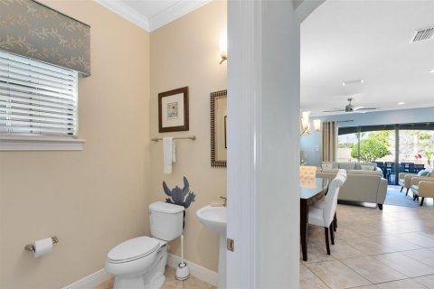 House in Four Corners, Florida 6 bedrooms, 297.57 sq.m. № 1518956 - photo 15