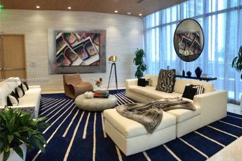 Condo in Miami, Florida, 2 bedrooms  № 2186244 - photo 24