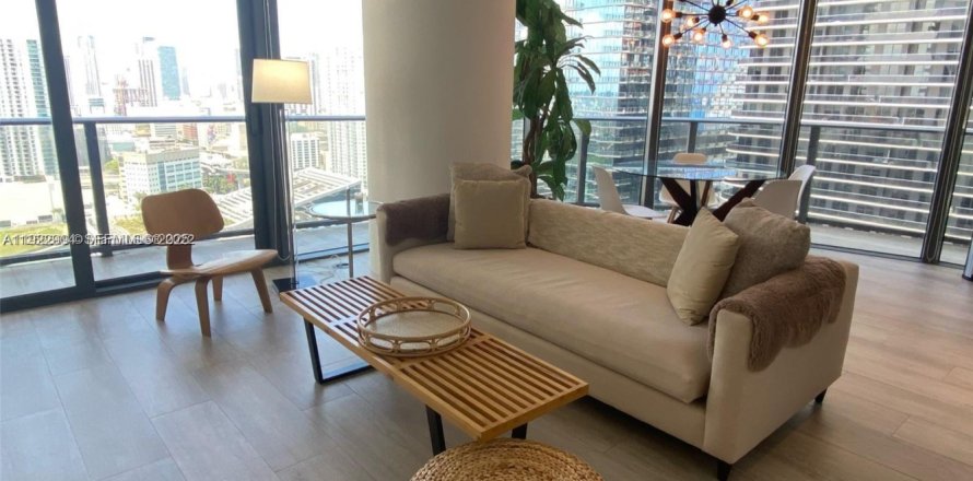 Condo in Miami, Florida, 2 bedrooms  № 2186244