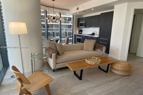 Condo in Miami, Florida, 2 bedrooms  № 2186244 - photo 5