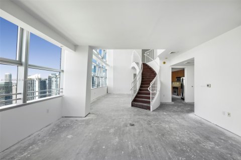 Condo in Miami, Florida, 3 bedrooms  № 1692266 - photo 4