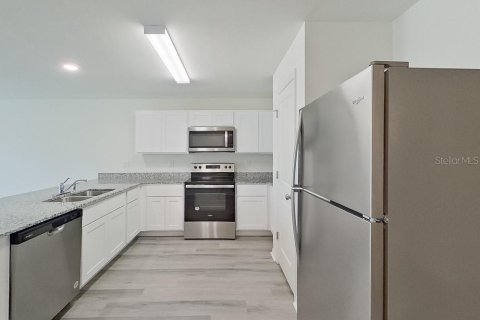 Villa ou maison à louer à Lehigh Acres, Floride: 4 chambres, 134.62 m2 № 2409874 - photo 2