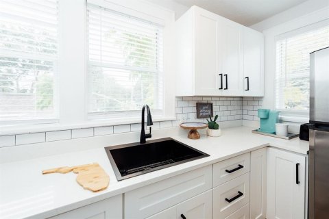 Apartamento en alquiler en Saint Petersburg, Florida, 1 dormitorio, 55.74 m2 № 1870173 - foto 7