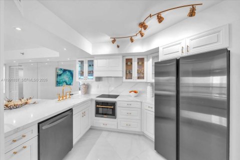 Copropriété à louer à Miami Beach, Floride: 2 chambres, 109.62 m2 № 2255605 - photo 12