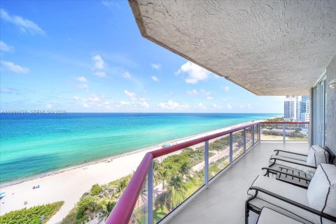 Copropriété à louer à Miami Beach, Floride: 2 chambres, 109.62 m2 № 2255605 - photo 26