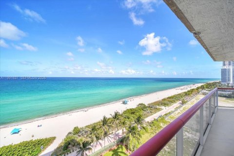 Copropriété à louer à Miami Beach, Floride: 2 chambres, 109.62 m2 № 2255605 - photo 25