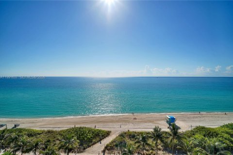 Copropriété à louer à Miami Beach, Floride: 2 chambres, 109.62 m2 № 2255605 - photo 2