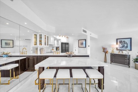Copropriété à louer à Miami Beach, Floride: 2 chambres, 109.62 m2 № 2255605 - photo 11