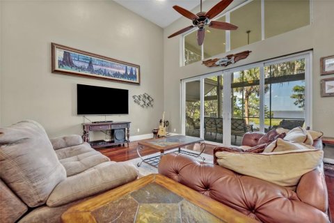 Casa en venta en Geneva, Florida, 5 dormitorios, 329.15 m2 № 1796026 - foto 5