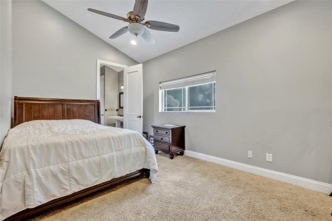 Casa en venta en Geneva, Florida, 5 dormitorios, 329.15 m2 № 1796026 - foto 17