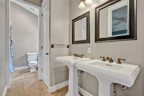 Casa en venta en Geneva, Florida, 5 dormitorios, 329.15 m2 № 1796026 - foto 18