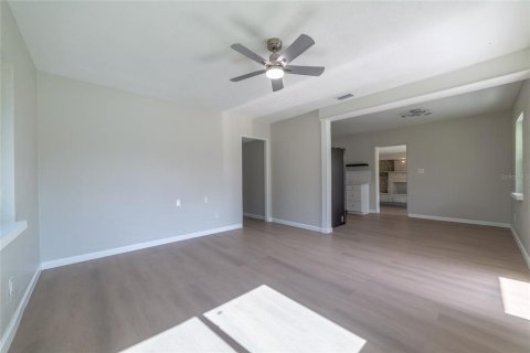 House in Clearwater, Florida 3 bedrooms, 125.14 sq.m. № 1414726 - photo 11