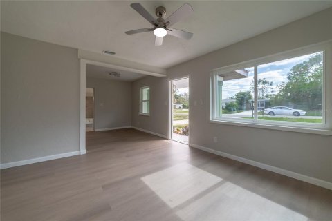 House in Clearwater, Florida 3 bedrooms, 125.14 sq.m. № 1414726 - photo 7
