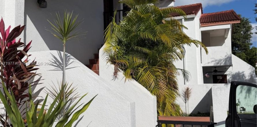 Condo à Miami, Floride, 2 chambres  № 2041041