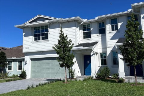 Adosado en alquiler en Loxahatchee Groves, Florida, 4 dormitorios, 214.42 m2 № 1971867 - foto 1