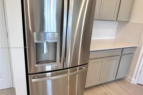 Adosado en alquiler en Loxahatchee Groves, Florida, 4 dormitorios, 214.42 m2 № 1971867 - foto 10