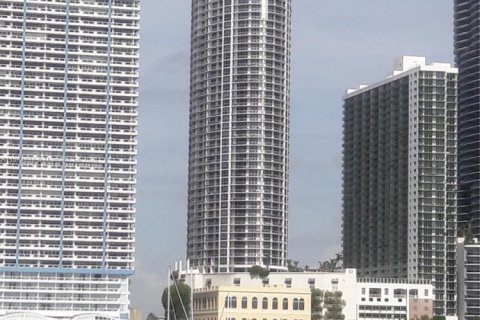 Condominio en venta en Miami, Florida, 1 dormitorio, 73.49 m2 № 1985533 - foto 2