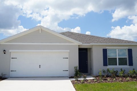 Villa ou maison à Lake Hamilton, Floride 4 chambres, 169.83 m2 № 2431889
