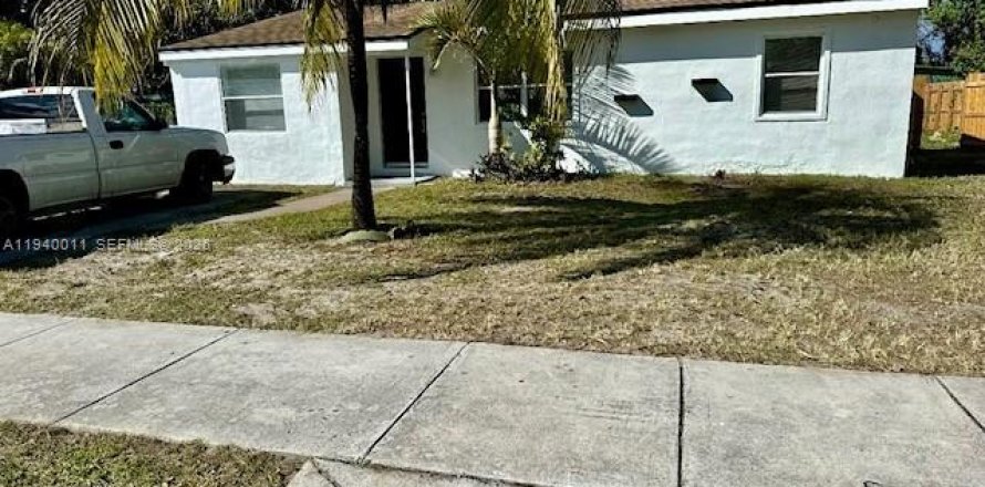 Villa ou maison à West Park, Floride 2 chambres, 99.96 m2 № 1996897